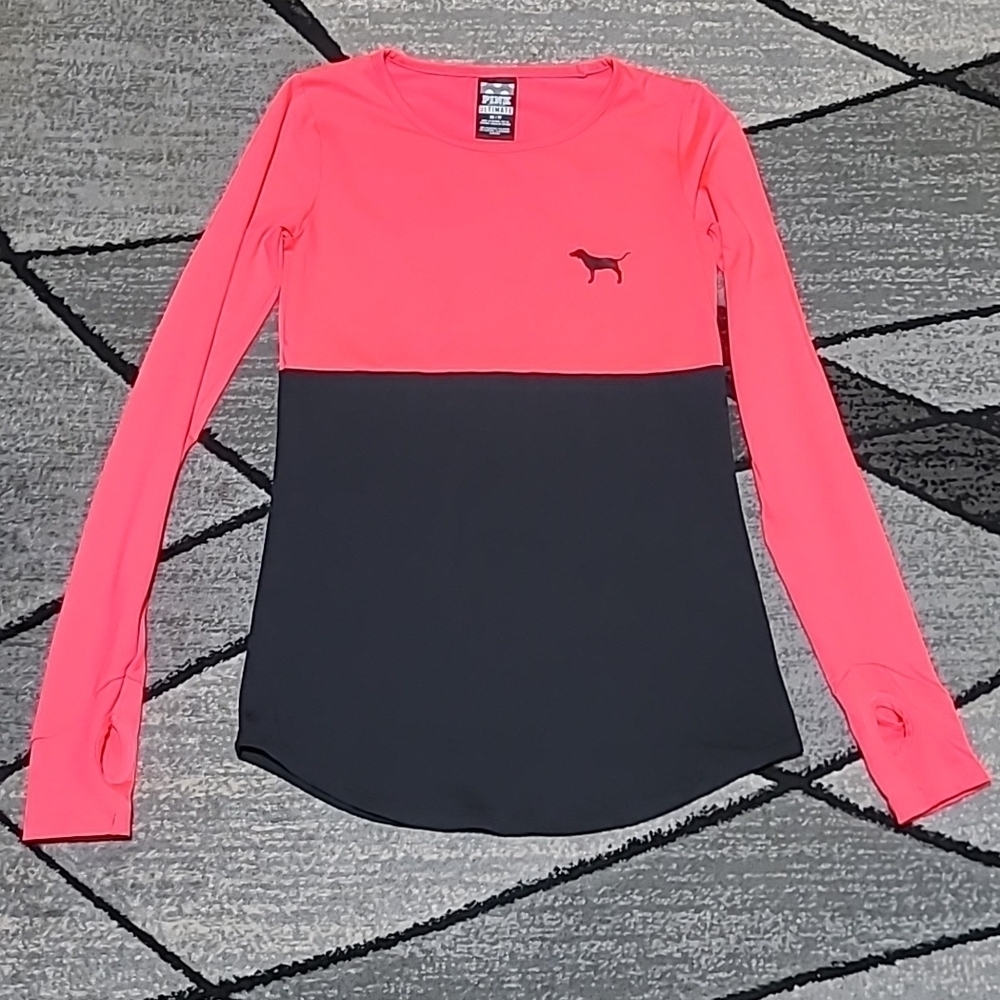 VS PINK Vintage Ultimate Thumb-Hole Long-sleeve Shirt